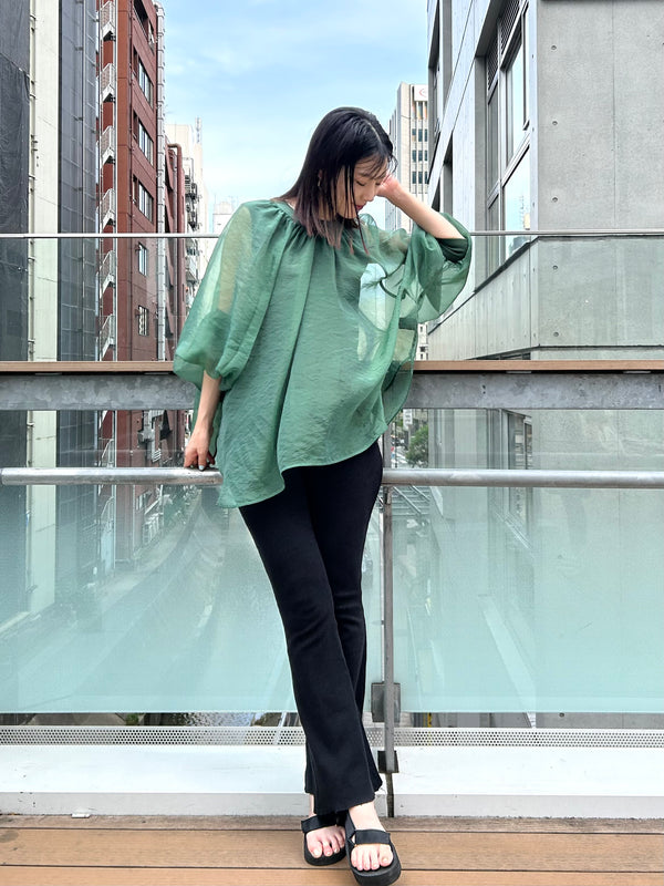 SHIRRED VOILE TOP / GREEN